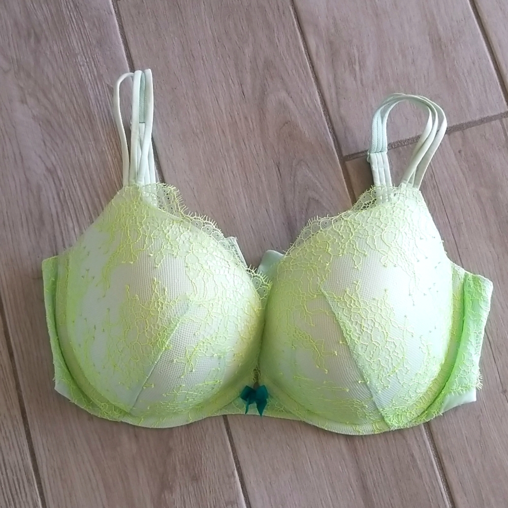 Green Very Sexy Bra